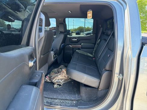 Used 2019 Chevrolet Silverado 1500 High Country w/ Technology Package AWD/4WD image 7