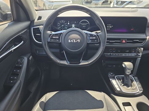 Certified 2024 Kia Seltos SX AWD/4WD image 13