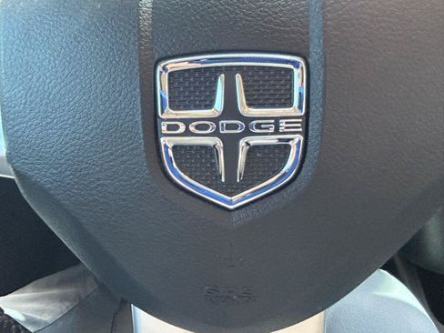 Used 2020 Dodge Journey SE w/ SE Popular Equipment Group FWD image 21