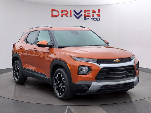 Used 2023 Chevrolet TrailBlazer LT FWD image 7