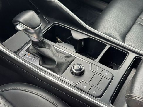 Used 2022 Kia Sorento S image 36