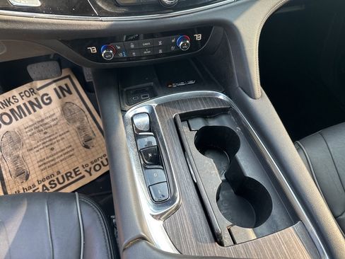 Used 2022 Buick Enclave Avenir w/ Avenir Technology Package image 22