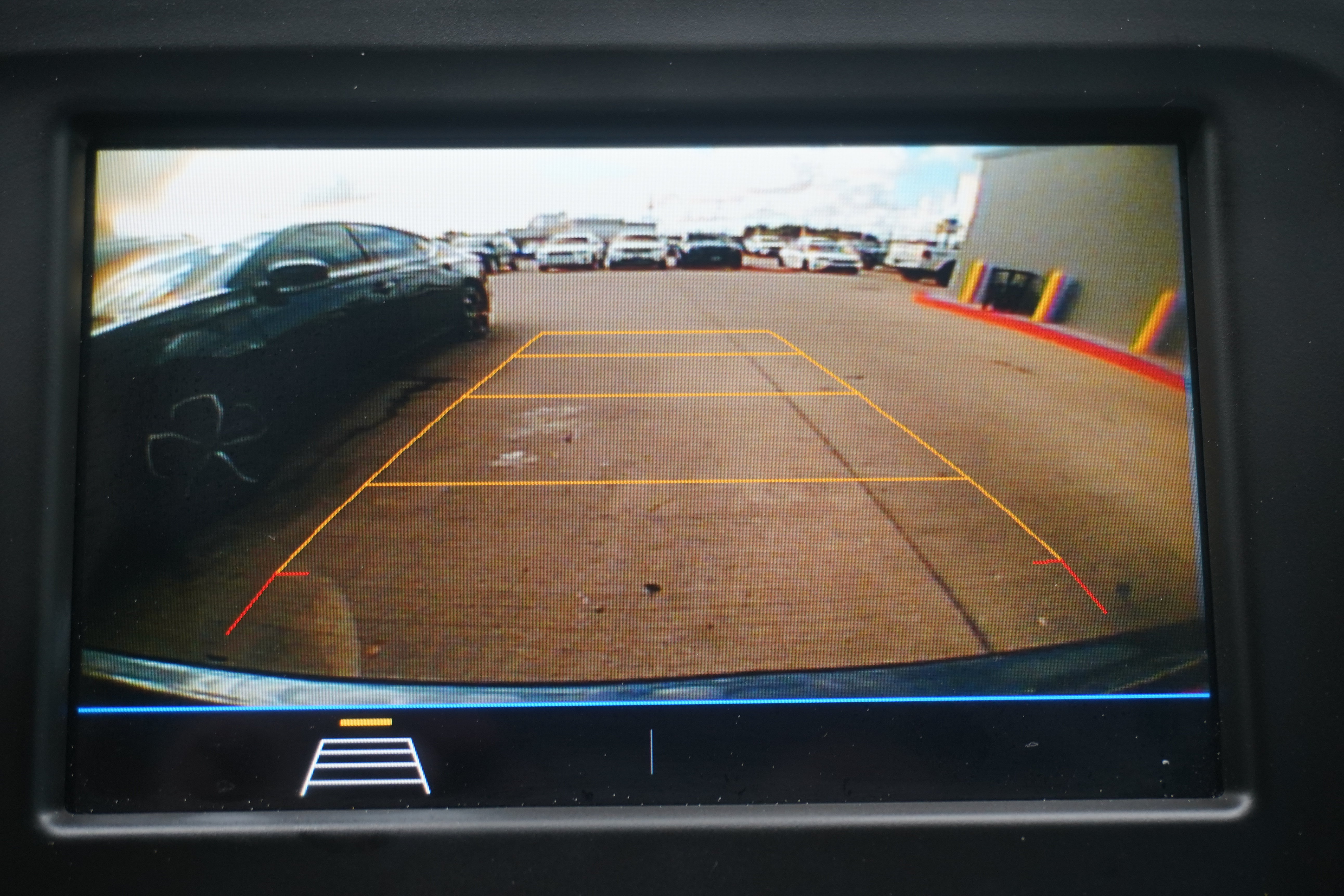 Used 2019 Chevrolet Equinox LS FWD image 18