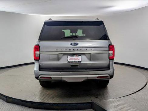 Used 2024 Ford Expedition XLT image 7