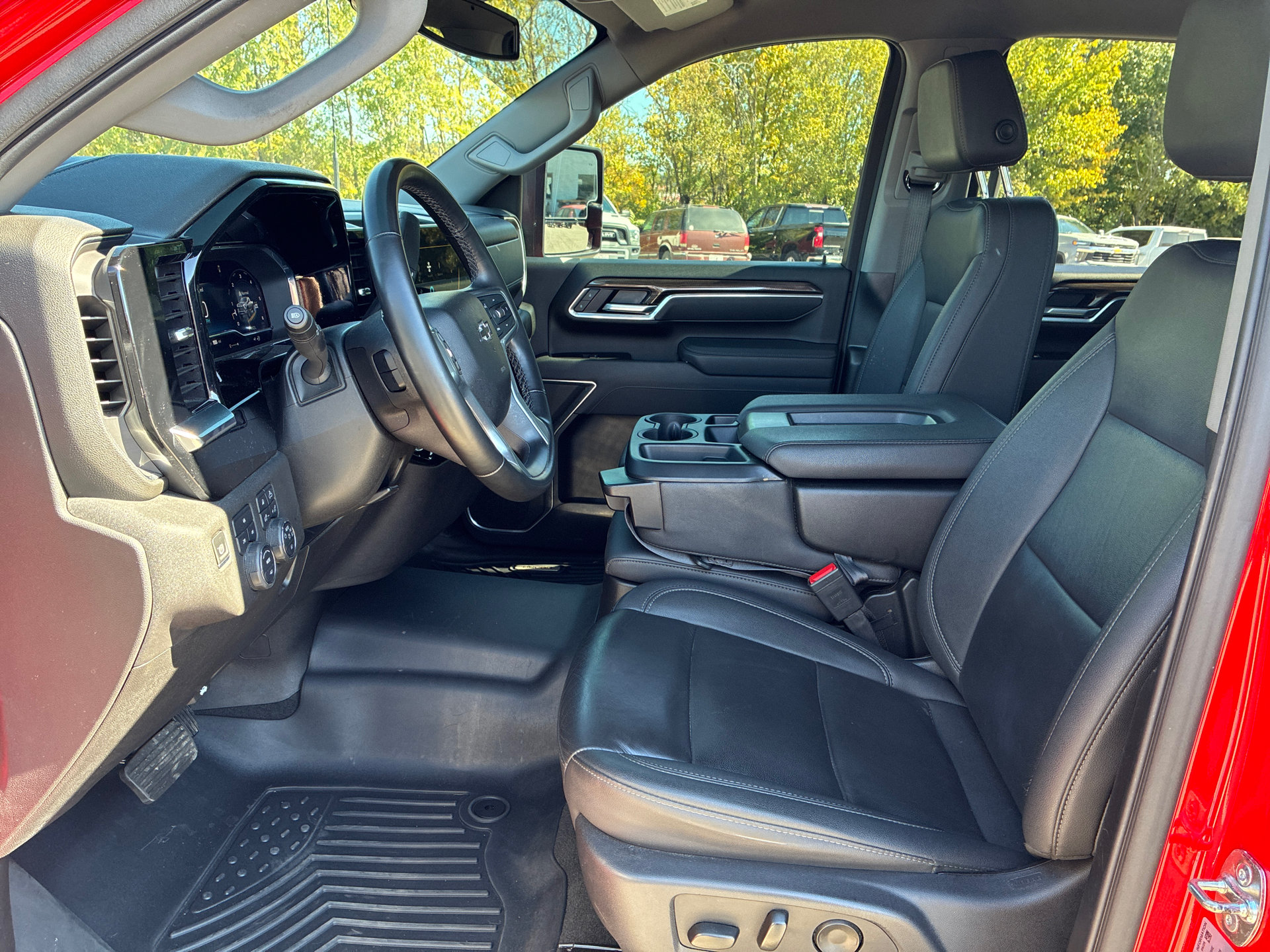Used 2025 Chevrolet Silverado 3500 LT w/ Trail Boss Package AWD/4WD image 16