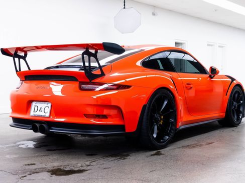 Used 2016 Porsche 911 GT3 RS image 8