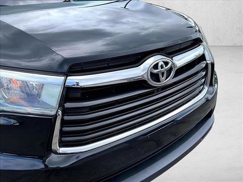 Used 2016 Toyota Highlander XLE AWD/4WD image 26