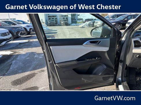 New 2026 Volkswagen Taos SE AWD/4WD image 10