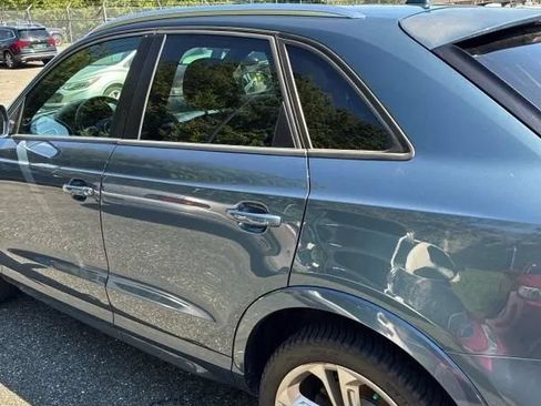 Used 2018 Audi Q3 2.0T Premium w/ Convenience Package AWD/4WD image 5