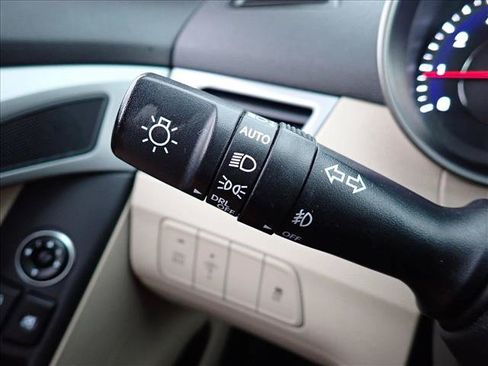 Used 2014 Hyundai Elantra Limited FWD image 22