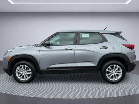 Used 2023 Chevrolet TrailBlazer LS AWD/4WD image 3