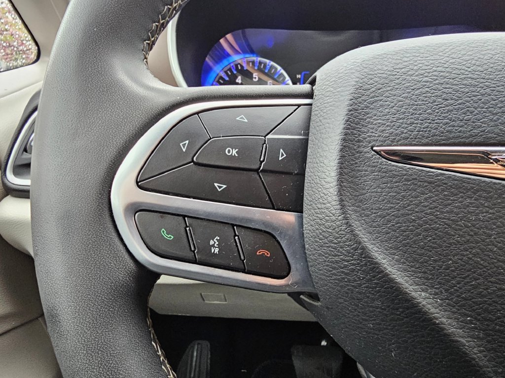 Used 2024 Chrysler Voyager LX FWD image 19