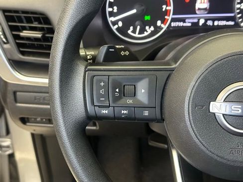 Used 2024 Nissan Rogue S FWD image 22