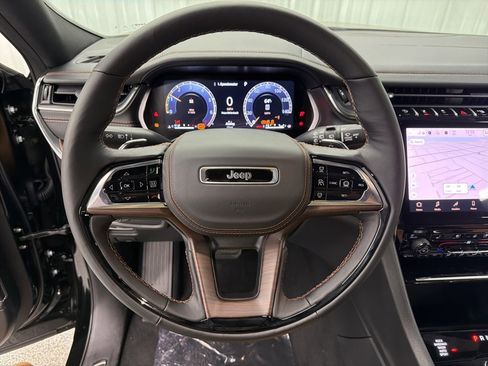 New 2025 Jeep Grand Cherokee L Summit image 23