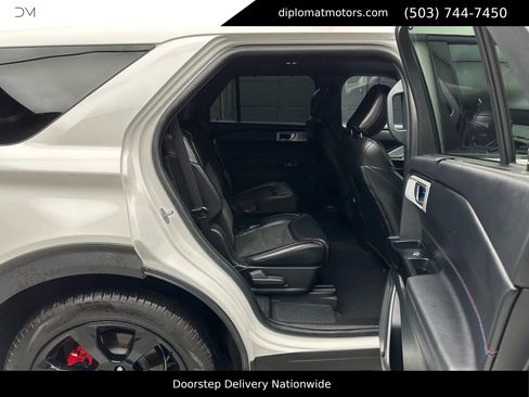 Used 2024 Ford Explorer ST w/ Equipment Group 401A image 21