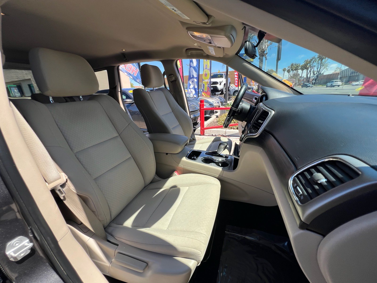 Used 2021 Jeep Grand Cherokee Laredo RWD image 36