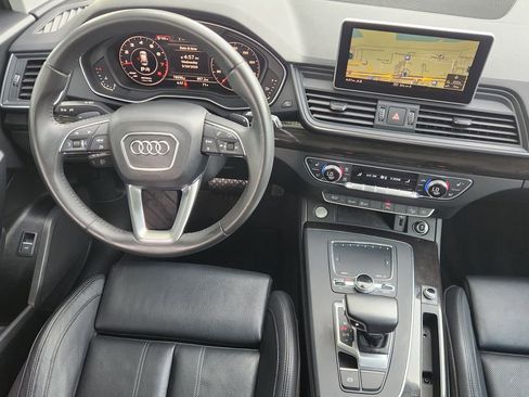 Used 2019 Audi Q5 2.0T Premium Plus w/ Premium Plus Package AWD/4WD image 28