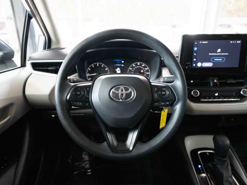 Used 2024 Toyota Corolla LE image 21