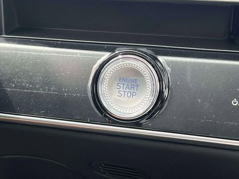 New 2026 Genesis GV70 2.5T Select AWD/4WD image 9