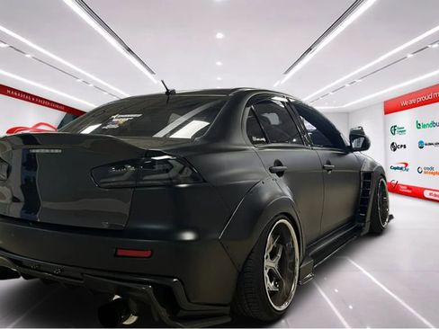 Used 2014 Mitsubishi Lancer Evolution GSR image 8