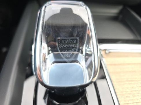 New 2026 Volvo XC60 B5 Plus w/ Protection Package Premier AWD/4WD image 34