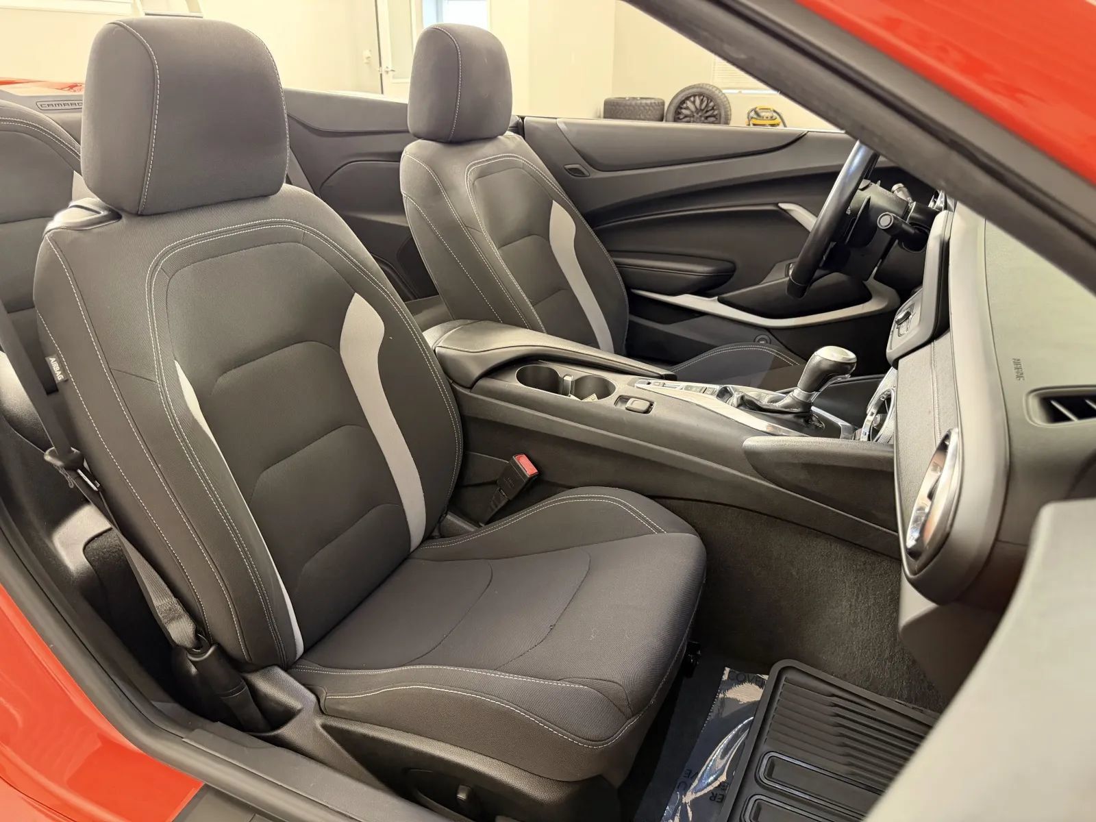 Used 2021 Chevrolet Camaro LT RWD image 28