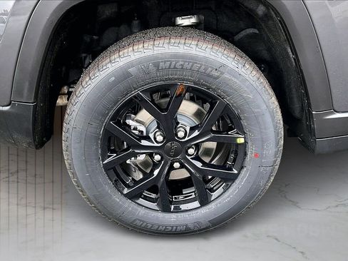 New 2026 Jeep Grand Cherokee Altitude AWD/4WD image 35