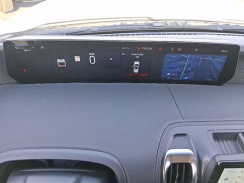 New 2025 Ford Expedition Max Platinum w/ Driver's Package image 18