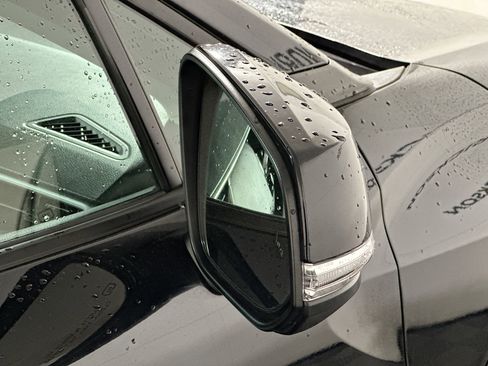 Certified 2024 Toyota Corolla Cross LE image 10