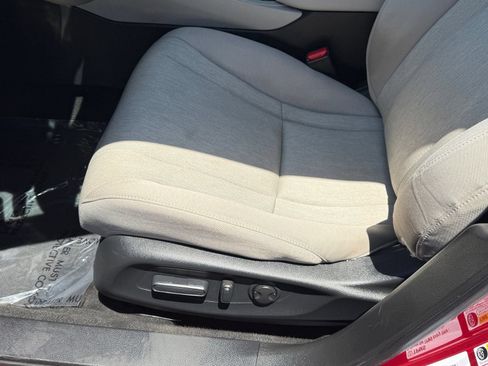Used 2025 Honda Accord SE image 14