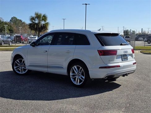Used 2018 Audi Q7 3.0T Prestige image 4