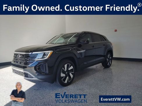 New 2026 Volkswagen Atlas Cross Sport SE FWD image 1