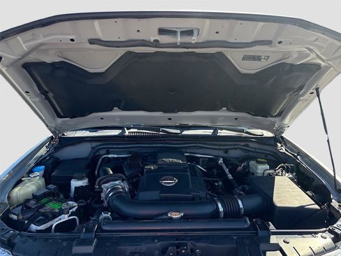 Used 2017 Nissan Frontier SV image 28