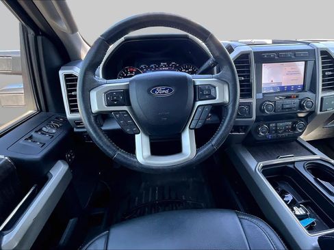Used 2020 Ford F250 Lariat w/ Lariat Ultimate Package AWD/4WD image 6
