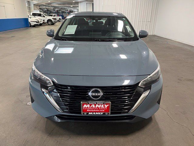 Used 2024 Nissan Sentra SV FWD image 8