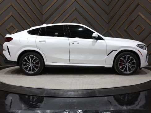 Used 2023 BMW X6 M50i w/ Executive Package image 3