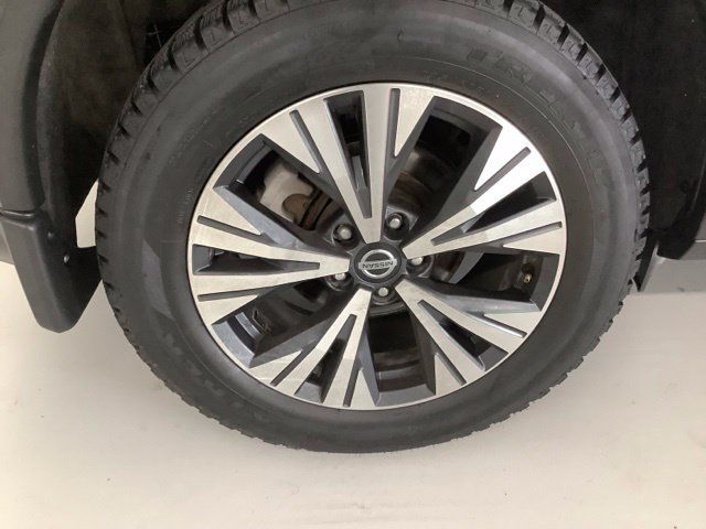 Used 2021 Nissan Rogue SV AWD/4WD image 7