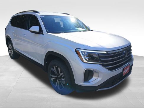 New 2026 Volkswagen Atlas SE image 7