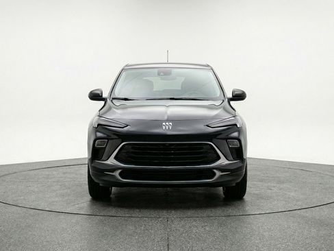 Used 2025 Buick Encore GX Preferred FWD image 2