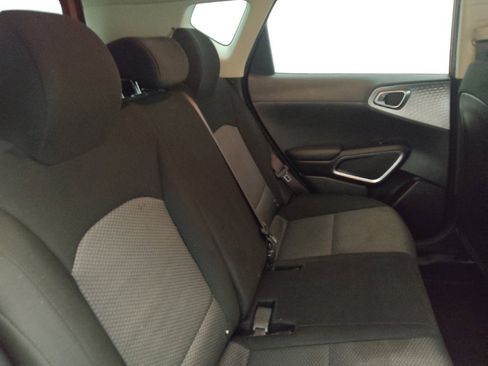 Used 2021 Kia Soul LX FWD image 19