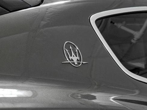 Used 2017 Maserati Levante S image 53