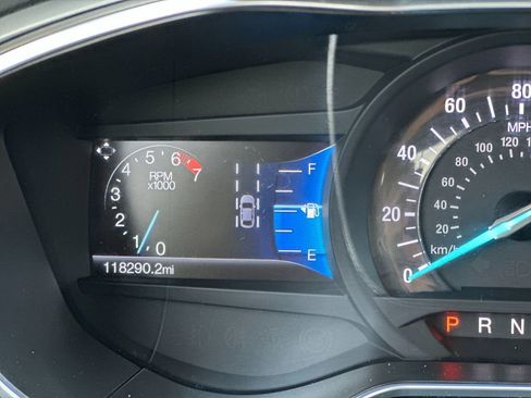 Used 2016 Ford Fusion Titanium FWD image 25