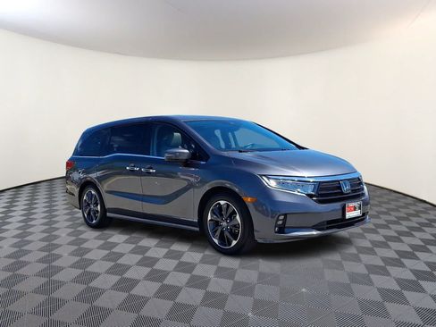 Used 2023 Honda Odyssey Elite image 4