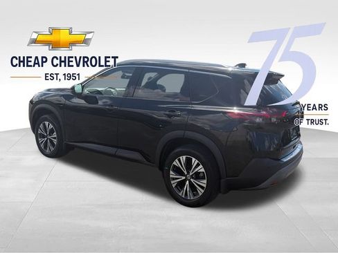 Used 2021 Nissan Rogue SV w/ Premium Package AWD/4WD image 3