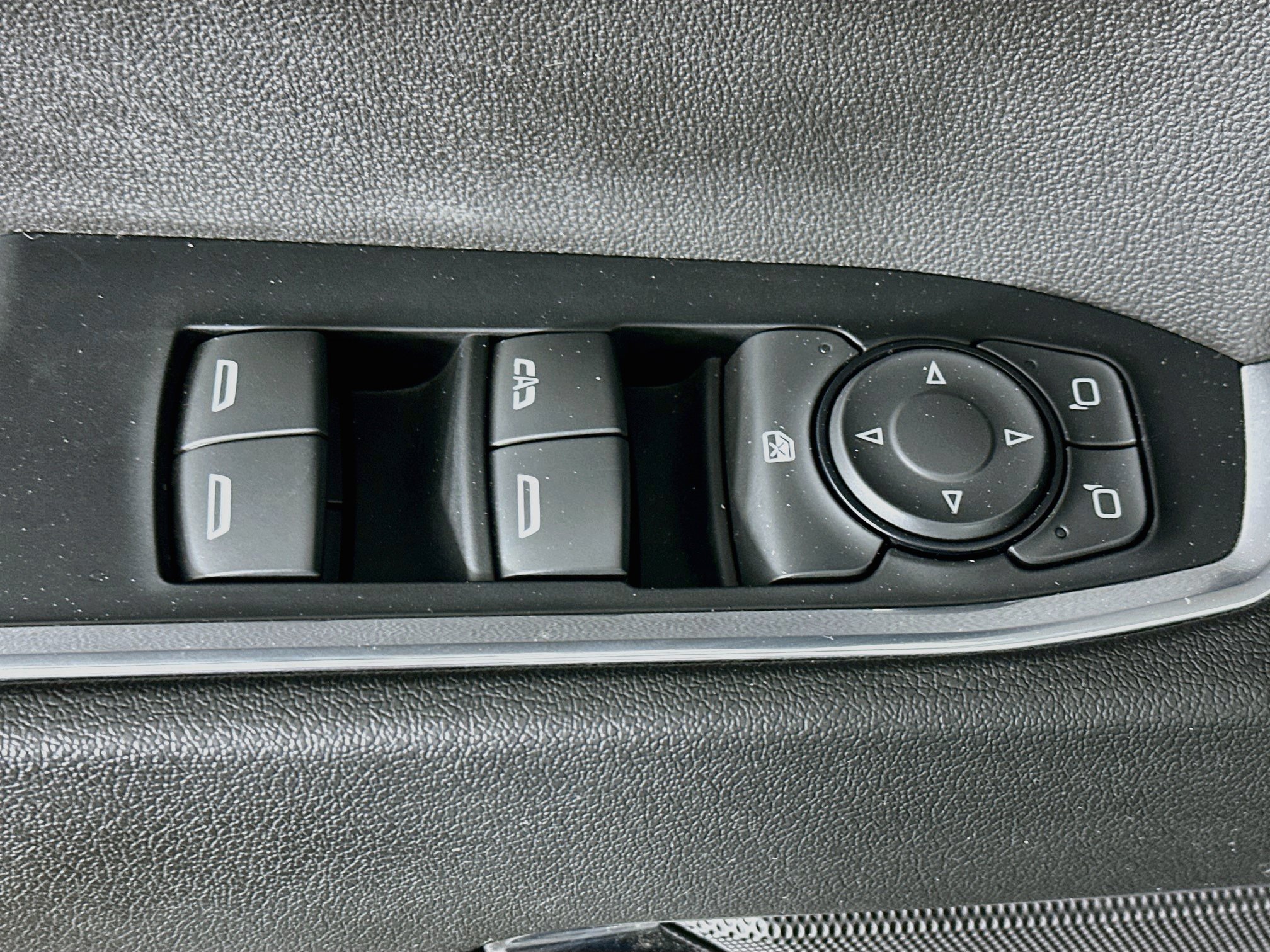 Used 2024 GMC Sierra 1500 Elevation AWD/4WD image 15