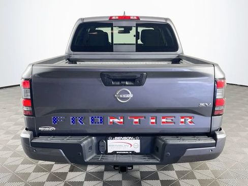 Used 2024 Nissan Frontier SV w/ SV Convenience Package RWD image 7