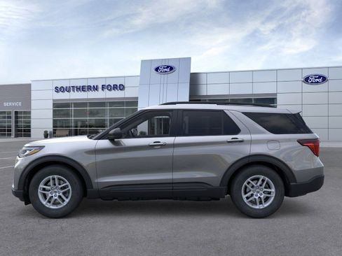 New 2026 Ford Explorer Active image 2
