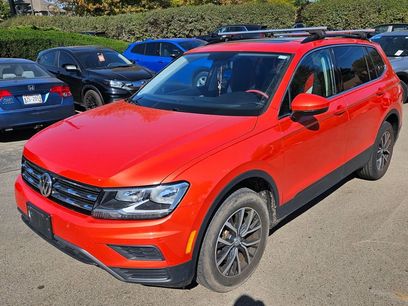 Used 2019 Volkswagen Tiguan SE w/ Panoramic Sunroof Package