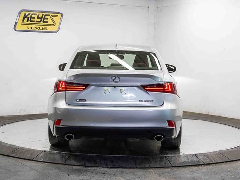 Used 2016 Lexus IS 200t RWD image 3