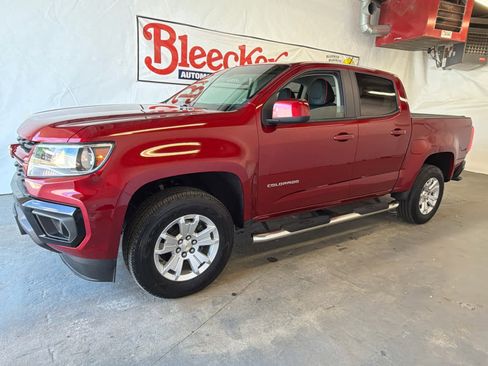 Used 2022 Chevrolet Colorado LT w/ Safety Package image 2